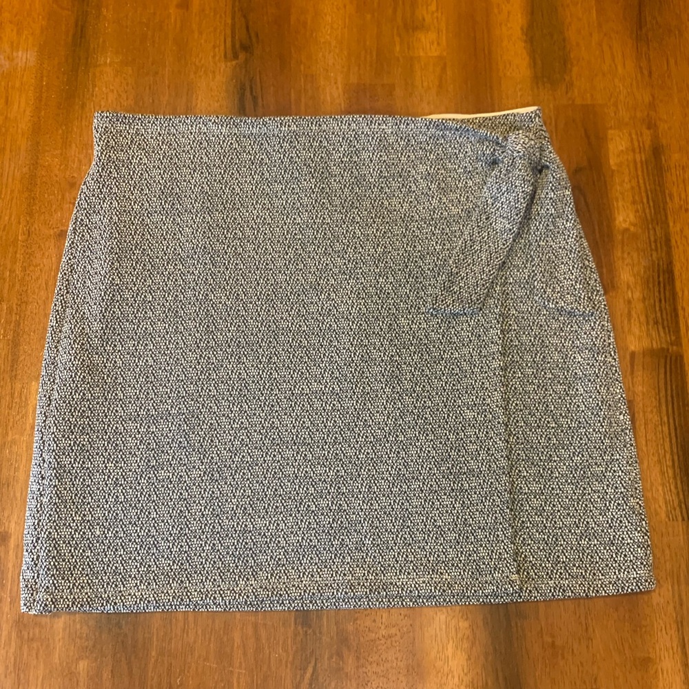 LOFT Skirt XL Black White Gray Tweed Patterned Mini Faux Wrap